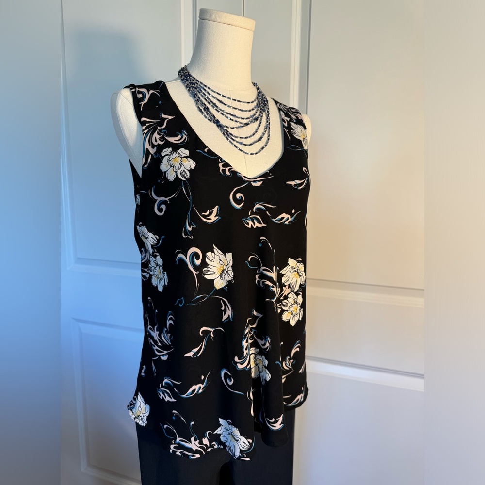 Halogen woven sleeveless V-neck top
